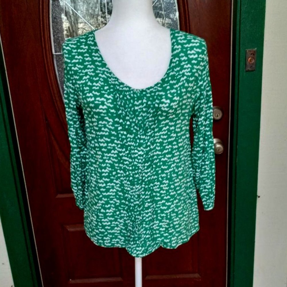 19 Cooper Green/White Top Size M